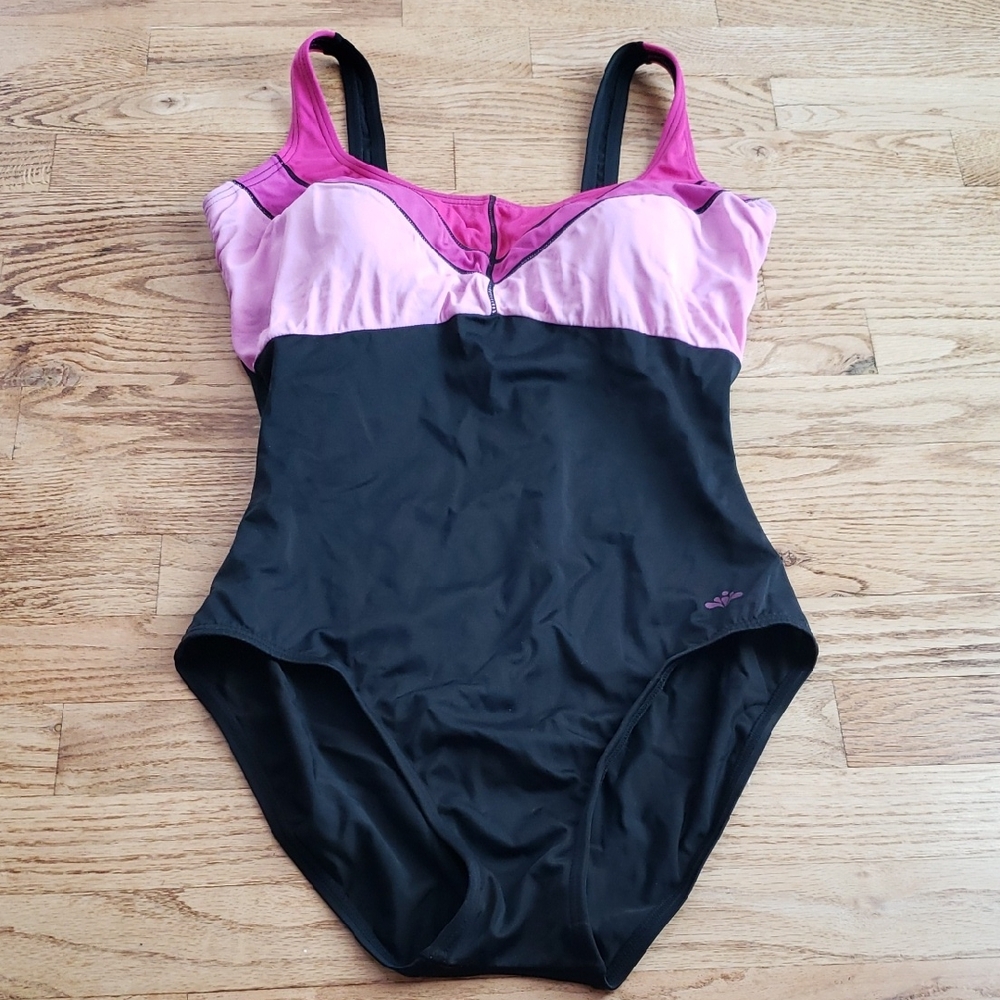 (12) Aquabelle Colorblock One Piece Swimsuit Sporty Activewear Pool Beach Resort